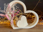 Herz aus Holz mit Trockenblumen - Geschenk zur Hochzeit & Geburtstag