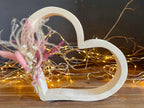 Herz aus Holz mit Trockenblumen - Geschenk zur Hochzeit & Geburtstag