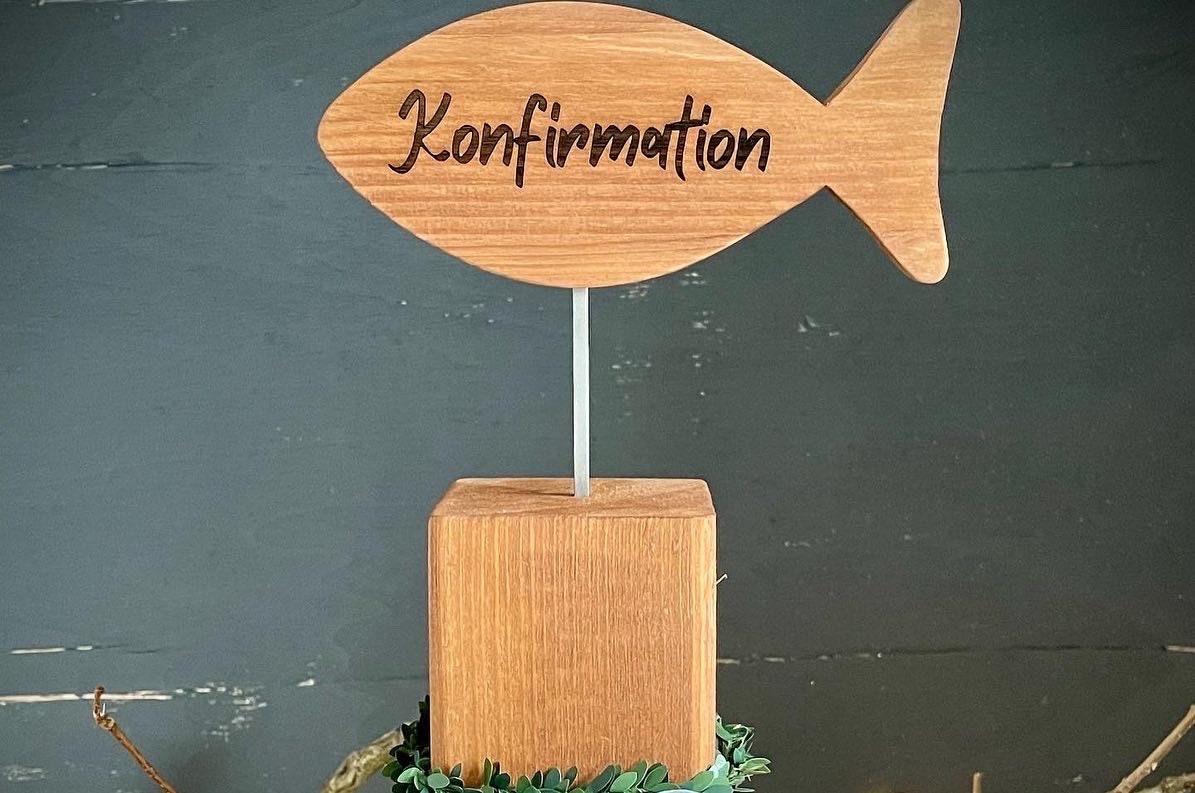 Fisch Deko-Set zur Taufe & Kommunion - Mit Kränzchen & Schleife