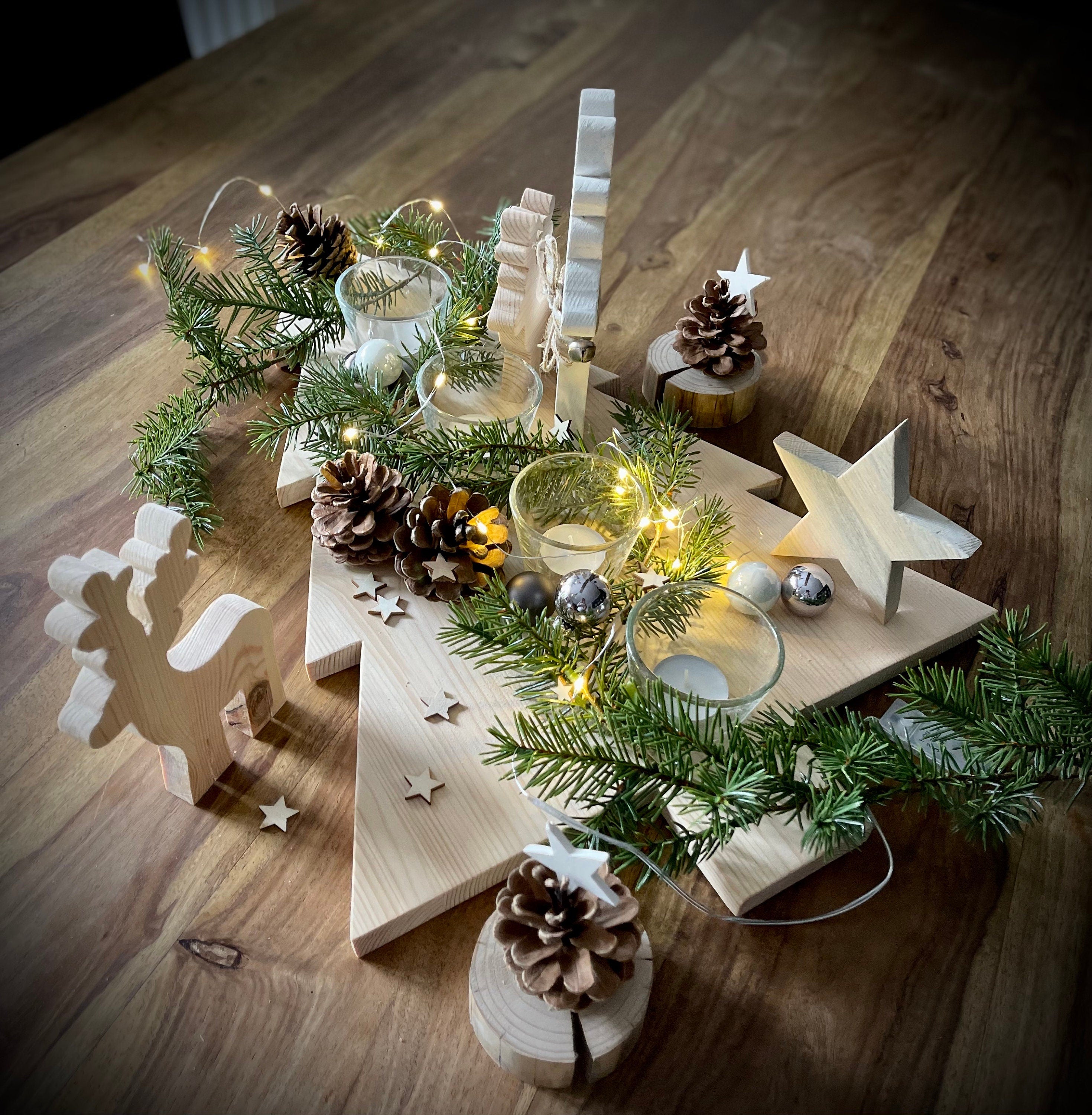 Adventskranz aus Holz - Nachhaltiger Tannenbaum-Kerzenhalter für Weihnachten