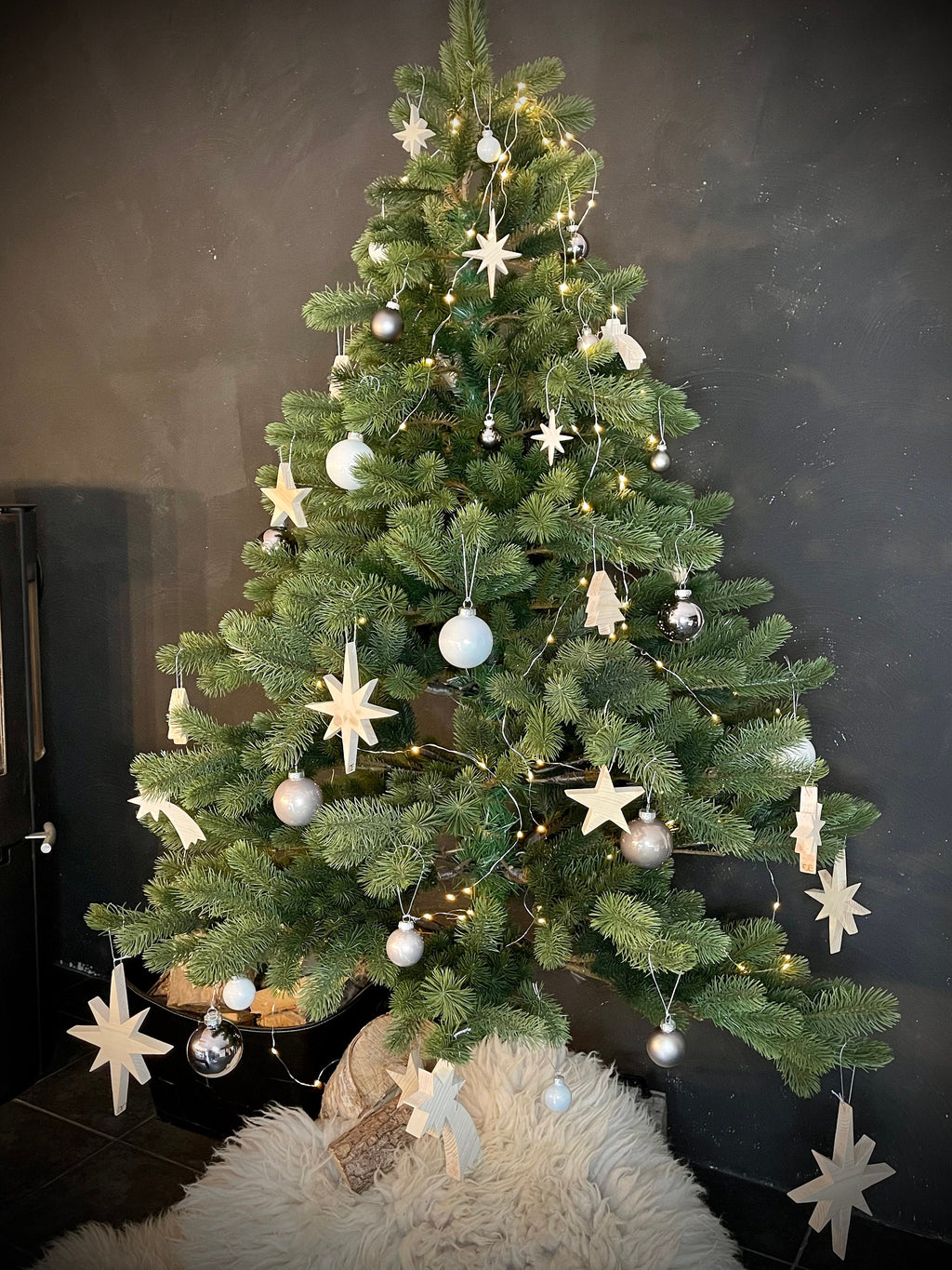 Weihnachtsbaumschmuck 4er-Set aus Holz - Engel, Rentier, Tannenbaum, Stern