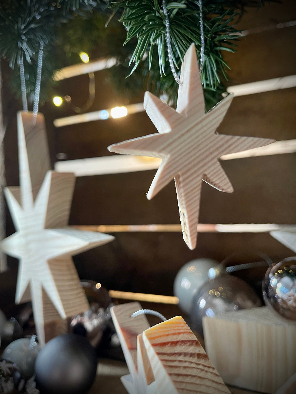 Bethlehem-Stern 4-teilig aus Holz - Nachhaltiger Christbaumschmuck in 4 Größen