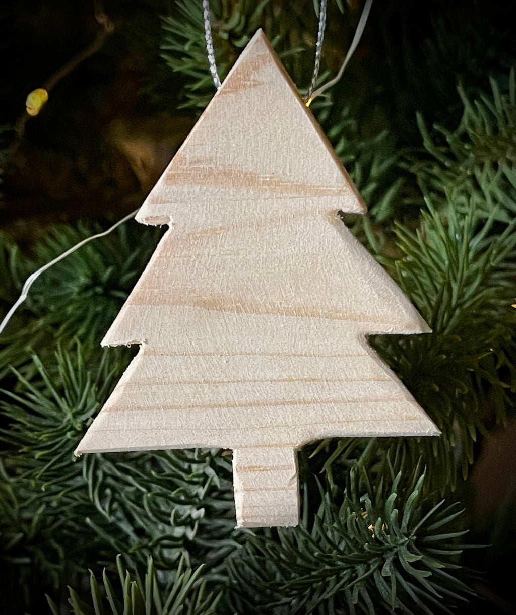 Weihnachtsbaumschmuck aus Holz - Verschiedene Motive nachhaltig & handgefertigt