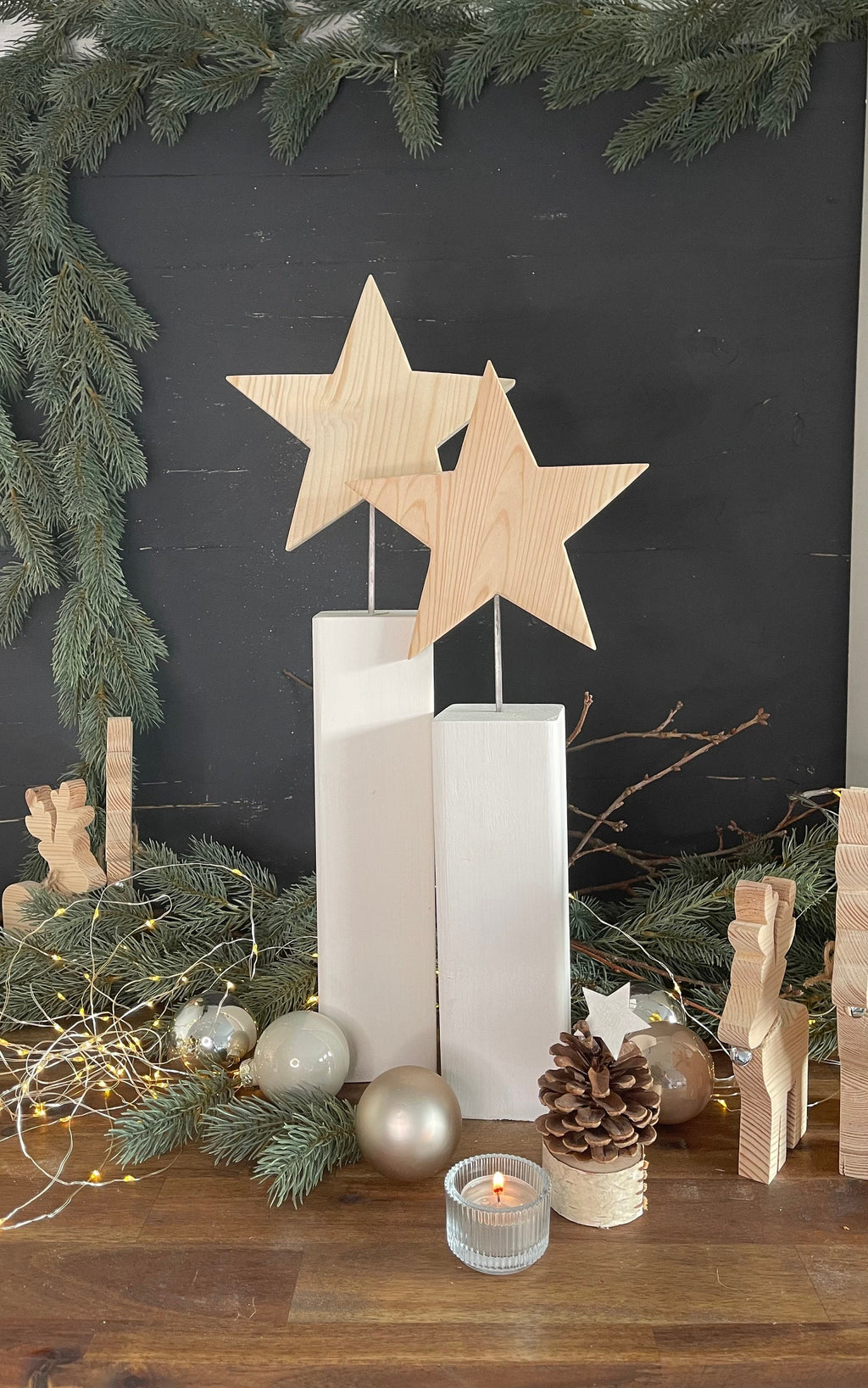 Stele mit Stern aus Holz - Weihnachtsdeko & Adventsdeko