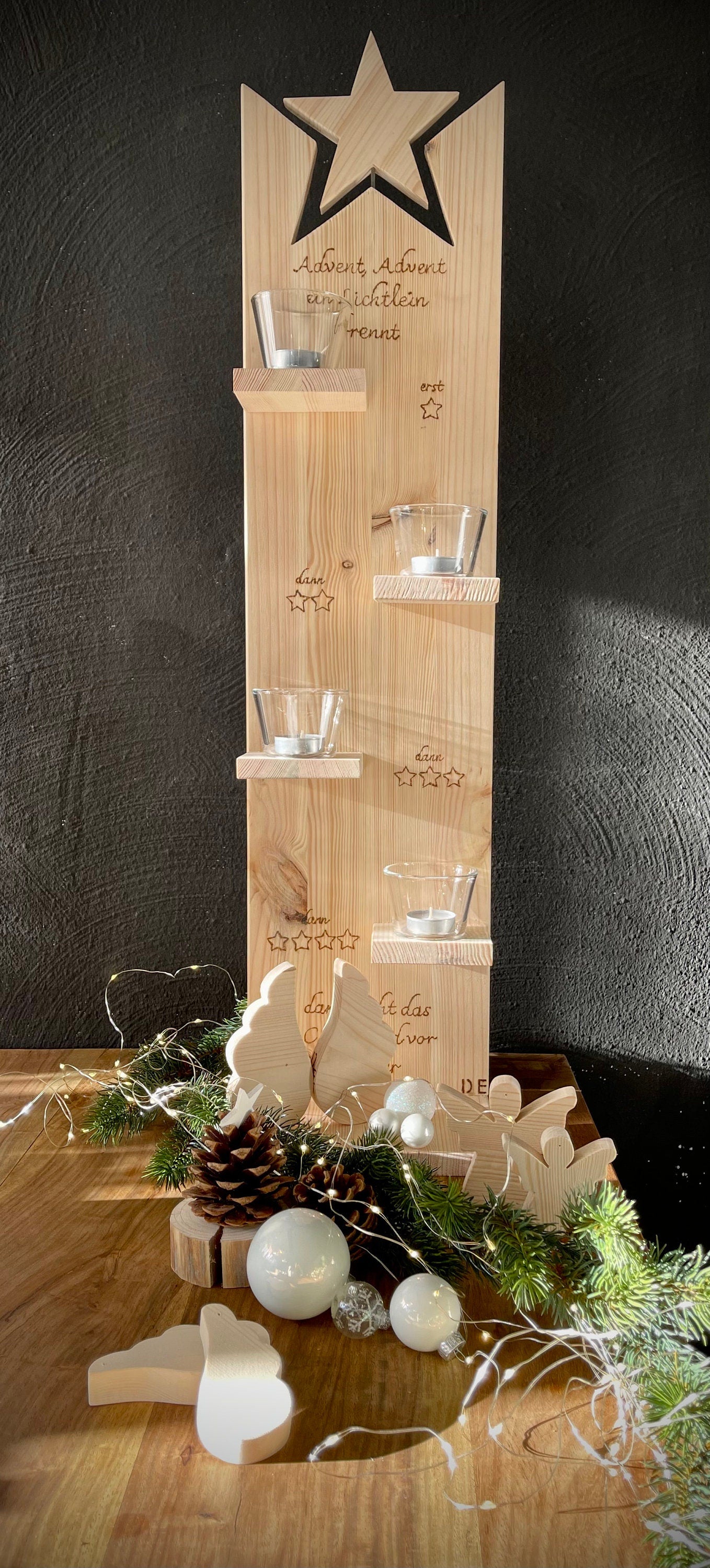 Adventsbaum aus Holz - Adventskranz Stele für Weihnachten