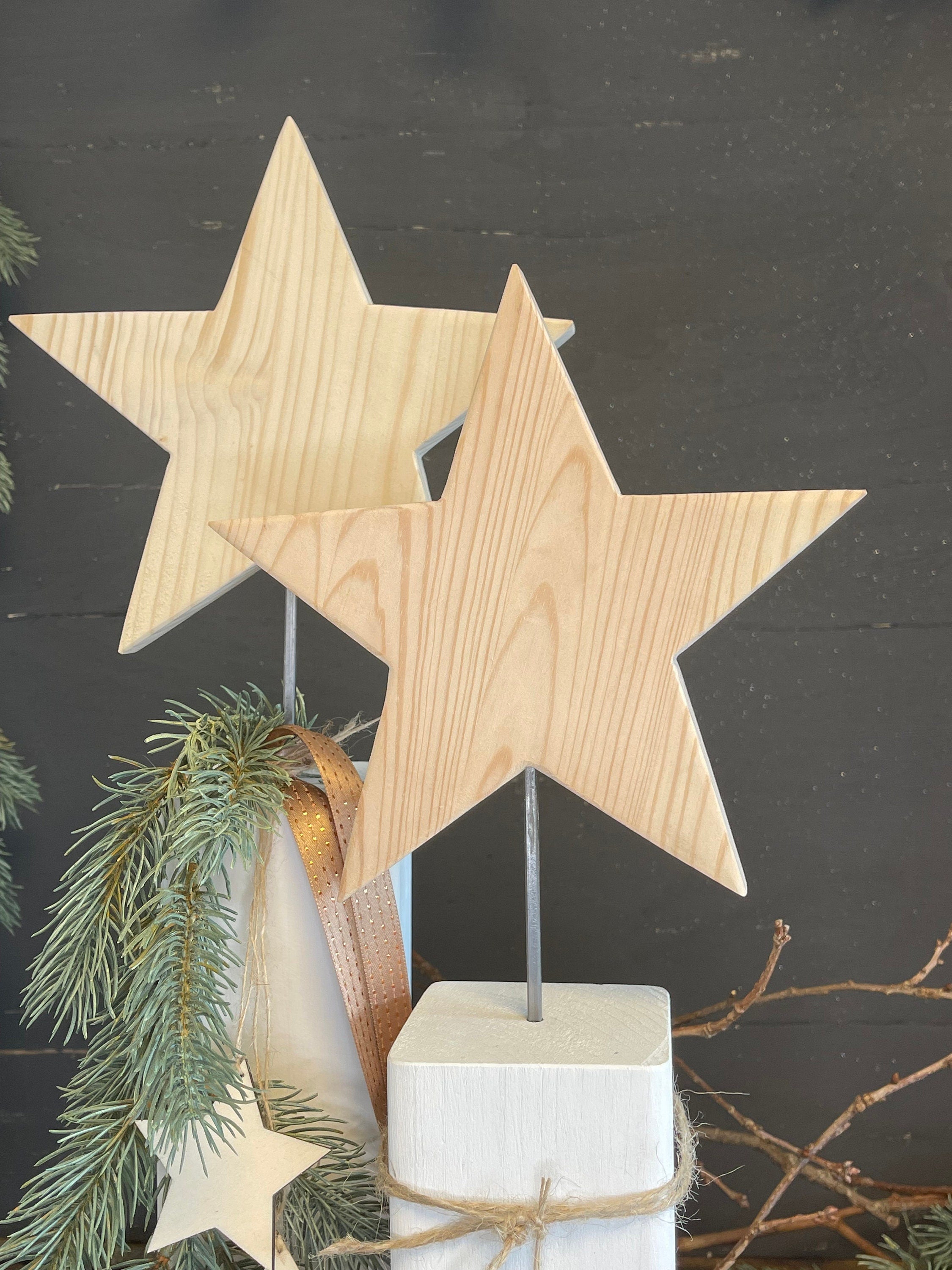 Stele mit Stern aus Holz - Weihnachtsdeko & Adventsdeko