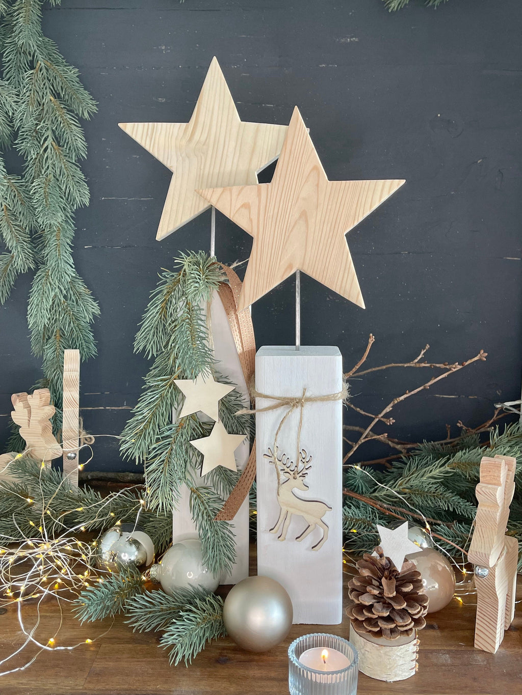Stele mit Stern aus Holz - Weihnachtsdeko & Adventsdeko