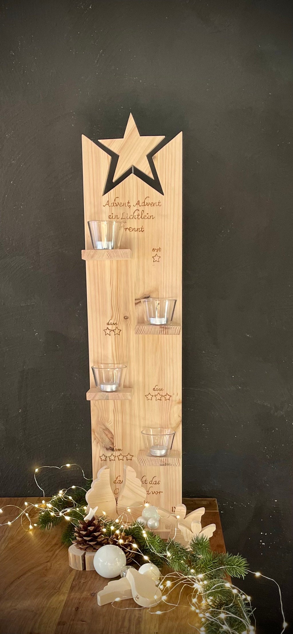 Adventsbaum aus Holz - Adventskranz Stele für Weihnachten