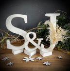 Buchstabe aus Holz - Personalisiertes Geschenk zur Geburt, Geburtstag und Jahrestag