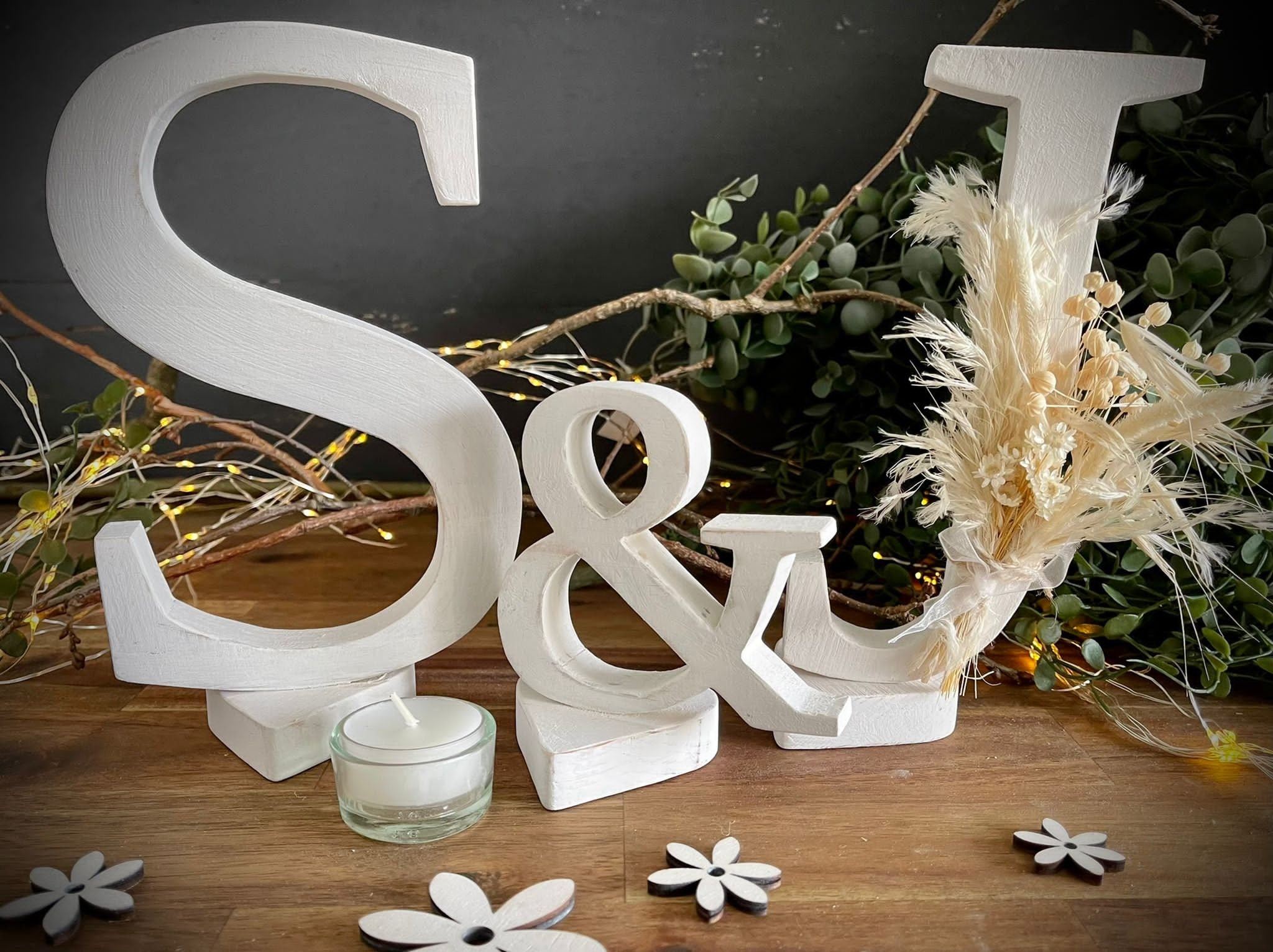 Buchstabe aus Holz - Personalisiertes Geschenk zur Geburt, Geburtstag und Jahrestag