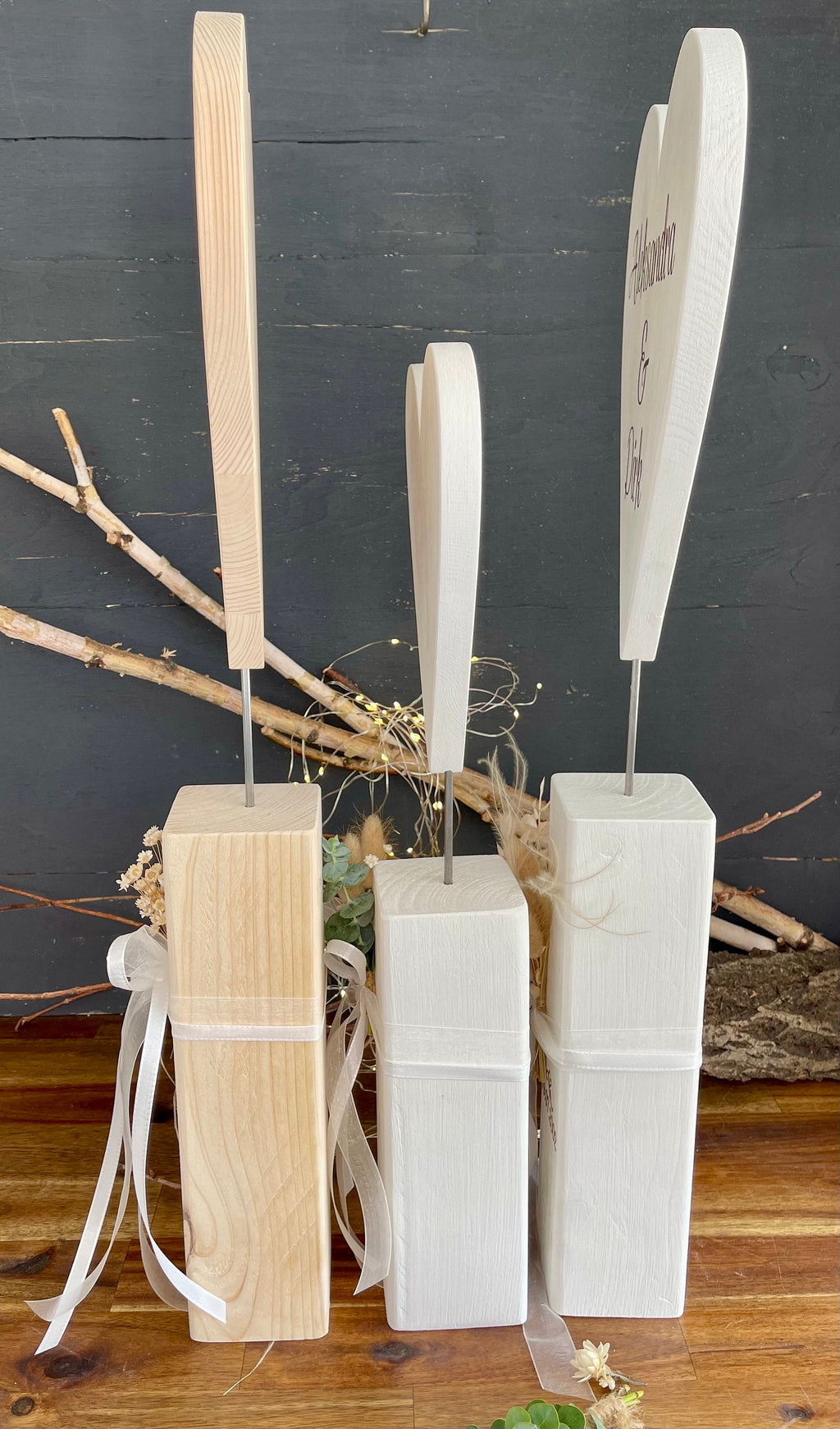 Herz Stele aus Holz - Geschenk zur Verlobung, Hochzeit & Muttertag