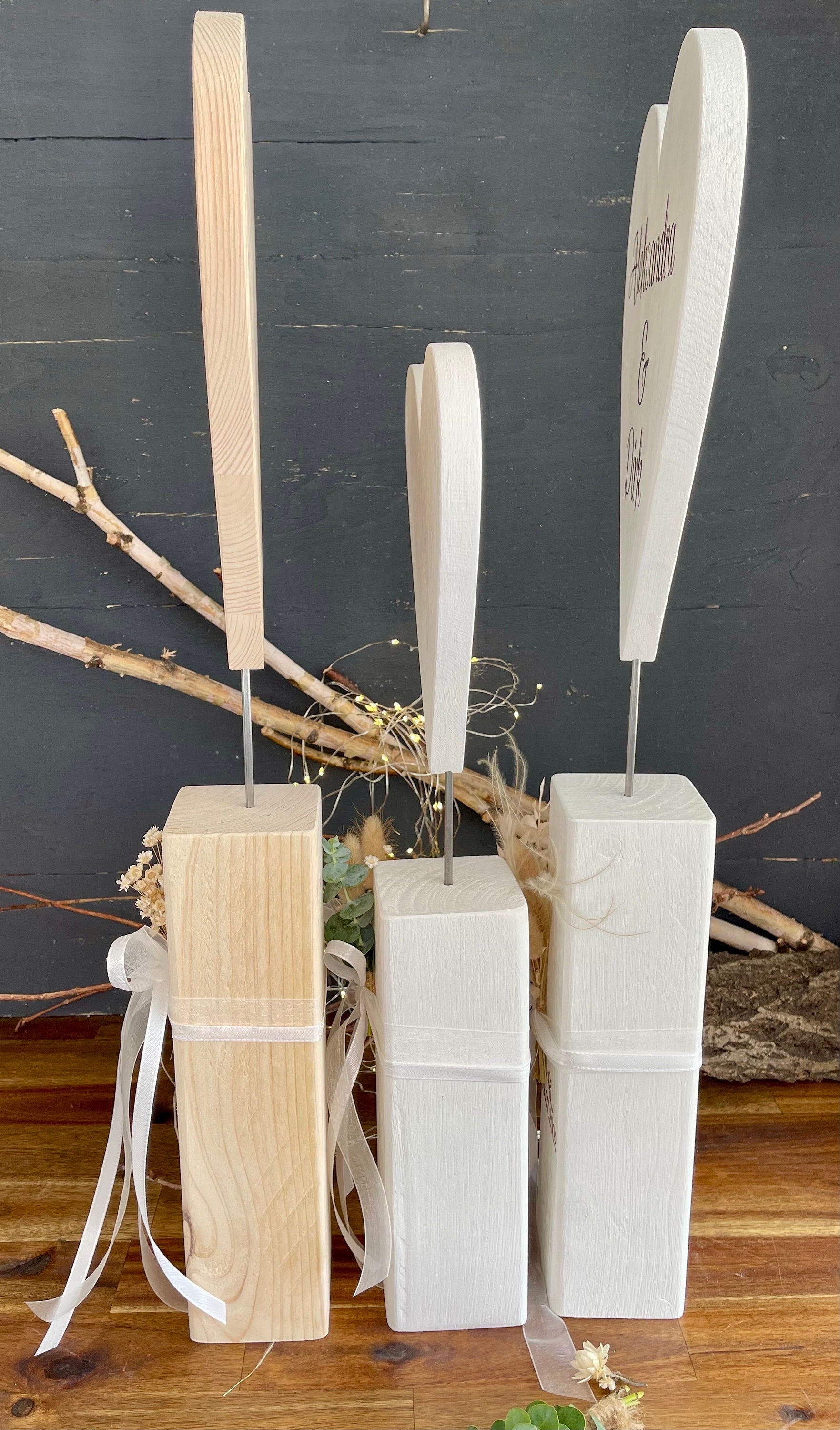Herz Stele aus Holz - Geschenk zur Verlobung, Hochzeit & Muttertag