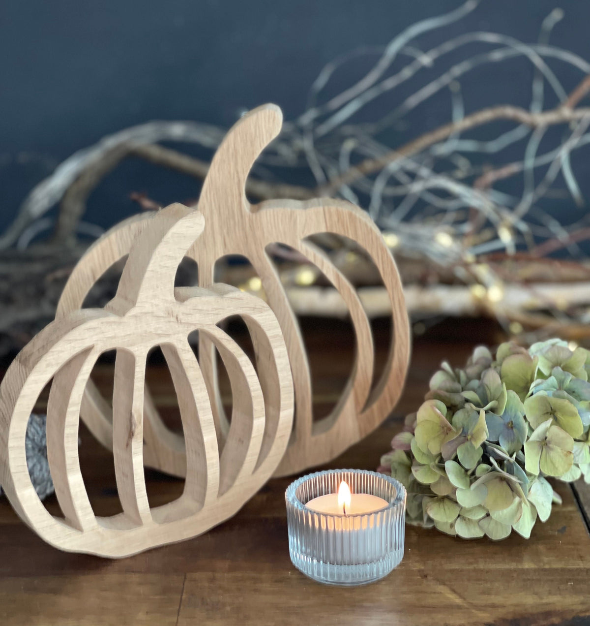 Holz Kürbis aus Eiche - Herbstdeko für Außenbereich in 2 Größen