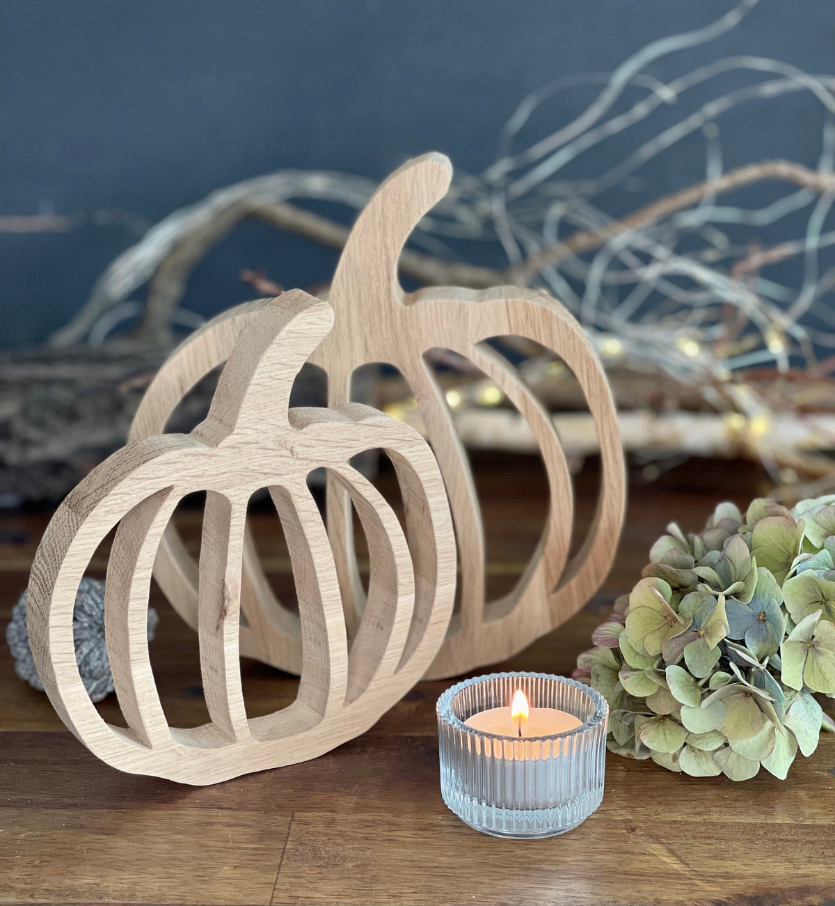 Holz Kürbis aus Eiche - Herbstdeko für Außenbereich in 2 Größen