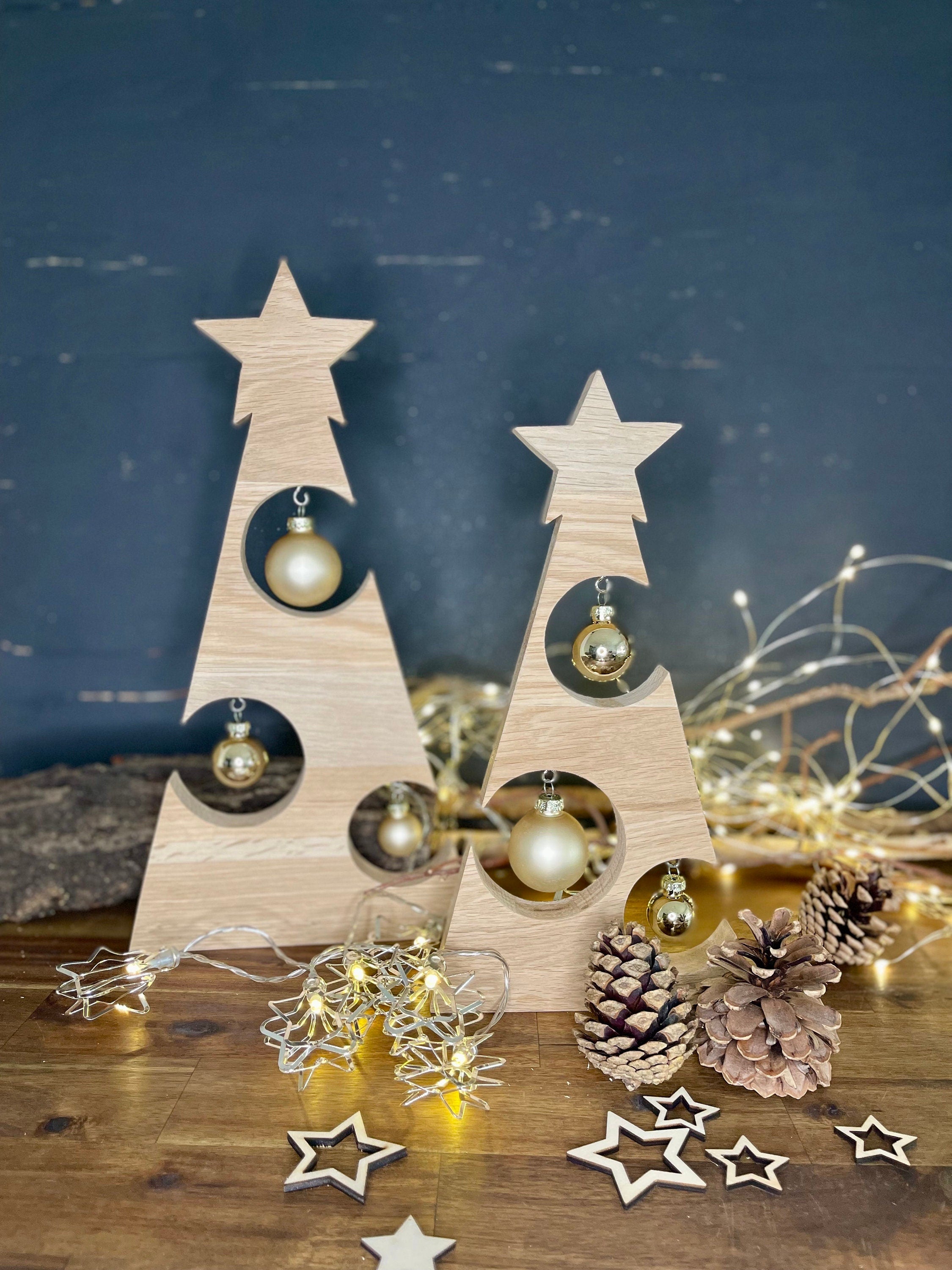 Weihnachtsbaum / Tannenbaum  in 2 Größen aus Eiche, in 2 Größe, einzeln oder als Set (ohne Kugeln, Lichterkette und Deko)