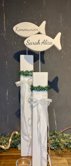 Stele XL mit Fisch zur Taufe & Kommunion - Mit Kränzchen & Schleife in 2 Größen