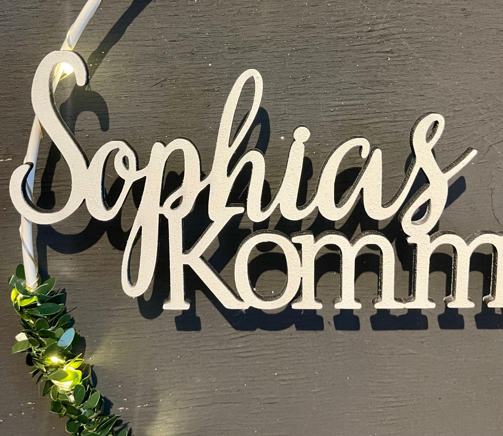 Türkranz mit Namen zur Taufe, Kommunion & Konfirmation - Personalisiert mit Lichterkette