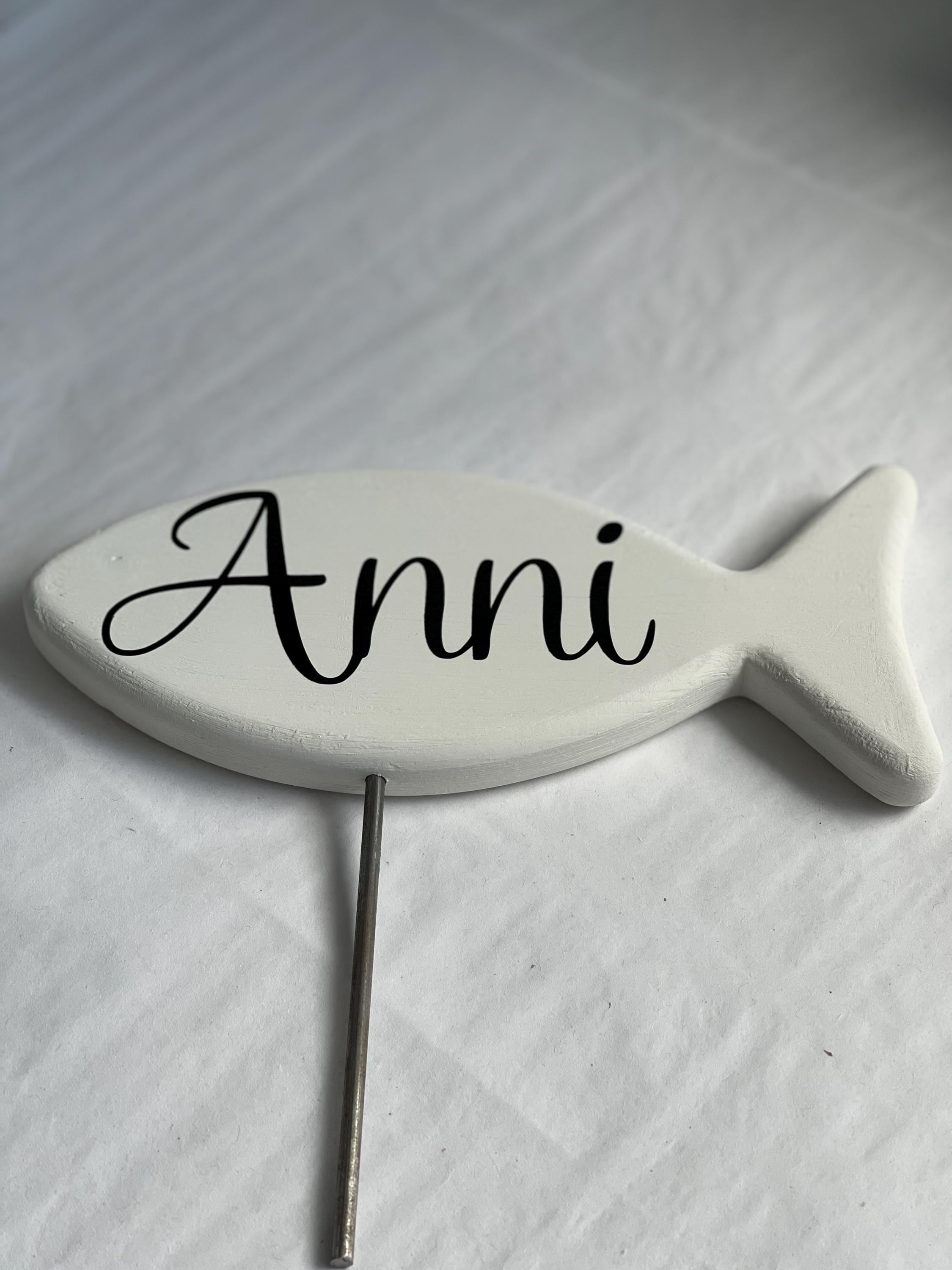 Deko Stelen Set mit Fischen - Taufe, Kommunion & Konfirmation | Personalisierbar mit Namen