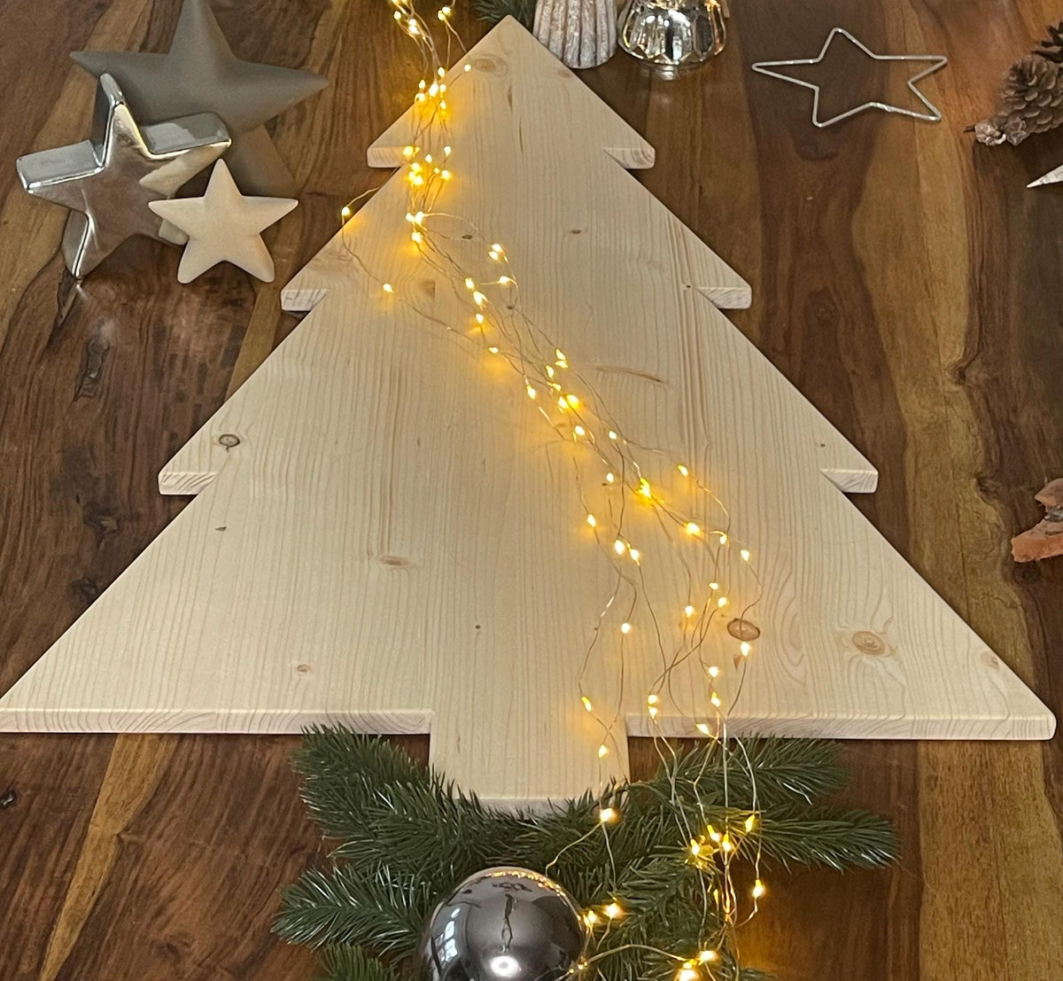 Tannenbaum aus Holz - Weihnachtsdeko in 2 Größen